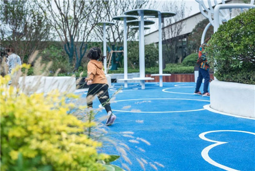 一只魚的自我意識 | 鎮江中南聆江閣