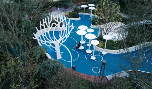 一只魚的自我意識 | 鎮江中南聆江閣