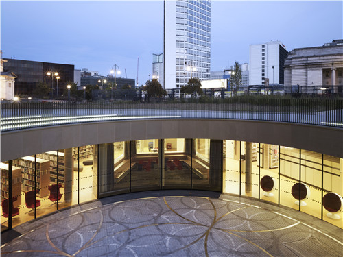 伯明翰圖書館與英國REP劇院合二為一