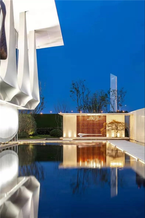 流動的藝術館·與城共舞|海！左岸藝術中心