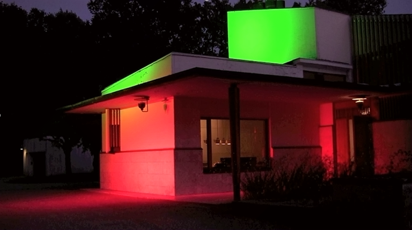 夜間，在城市空間中點燃藝術品