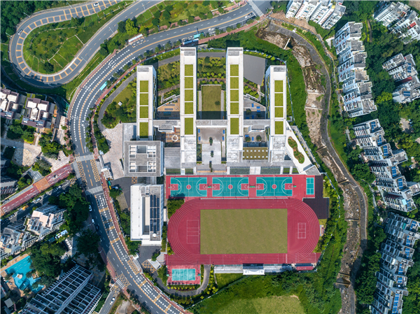 深圳云海學校:以高效布局應對復雜場地