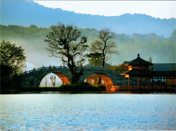 張建庭:杭州新西湖修復(fù)經(jīng)驗