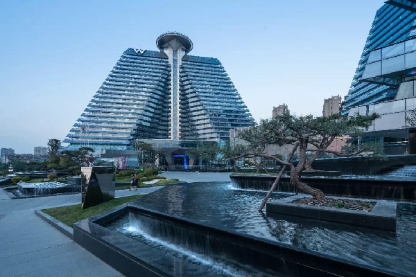 DELD當代景觀丨萬眾國際廣場W hotel