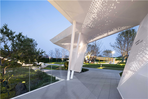 睿住天元丨美的·新希望錦云湖光