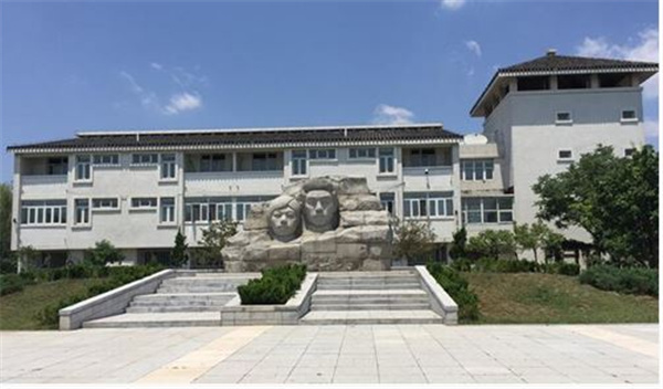 品鑒紅色景觀，追尋紅色記憶