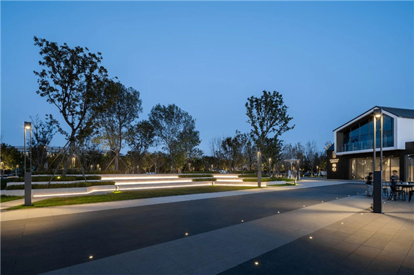 寶佳豐丨遠(yuǎn)洋秦皇島蔚藍(lán)海岸商業(yè)街