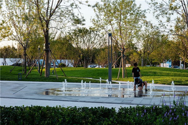 寶佳豐丨遠(yuǎn)洋秦皇島蔚藍(lán)海岸商業(yè)街