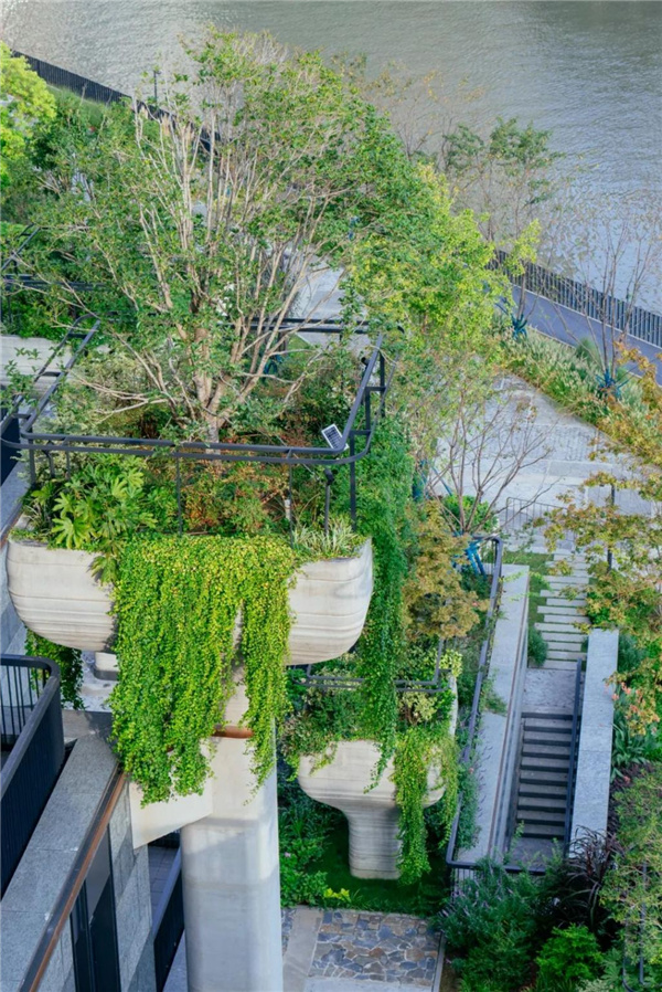 天安千樹濱河花園及一二樓平臺花園