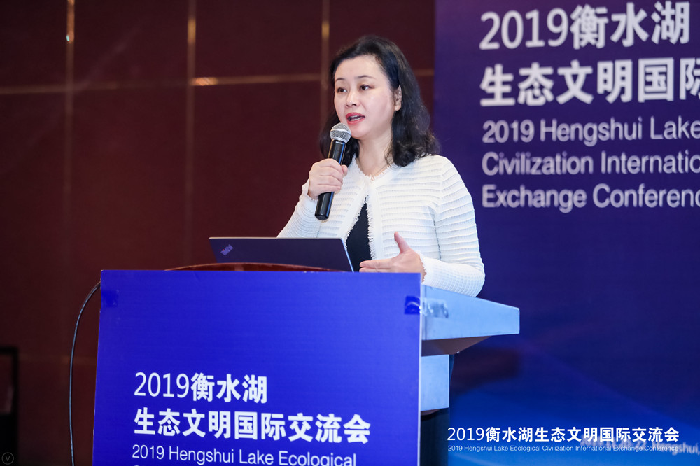 唐艷紅：基于環(huán)境的城市公共空間景觀營造