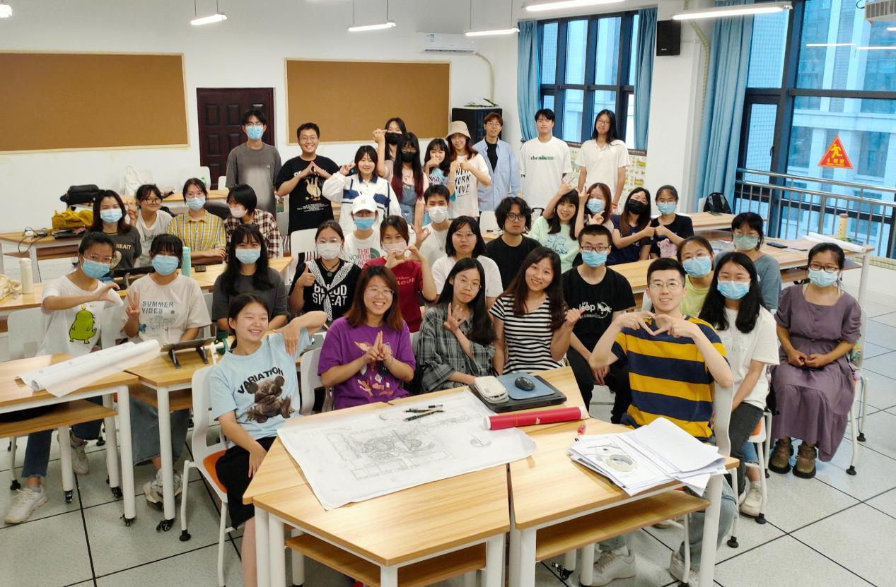 園冶杯優(yōu)秀指導(dǎo)教師閆晨:通過參賽激發(fā)學(xué)生自主學(xué)習(xí)