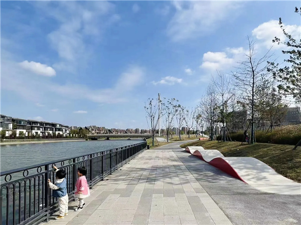 或然景觀丨活力草坪作為生活水岸目的地
