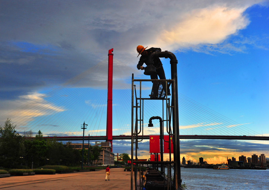 黃浦江畔百年工業區，何以轉型世界級都市濱水區？