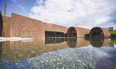 江西景德鎮(zhèn):千年瓷都煥發(fā)生機