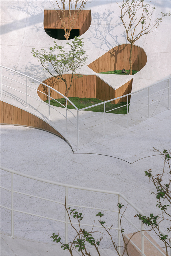 深源創(chuàng)新實驗室丨浮庭