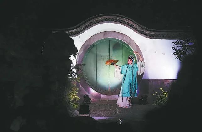 京城公園上演“奇妙夜”!夜生活可以如此豐富