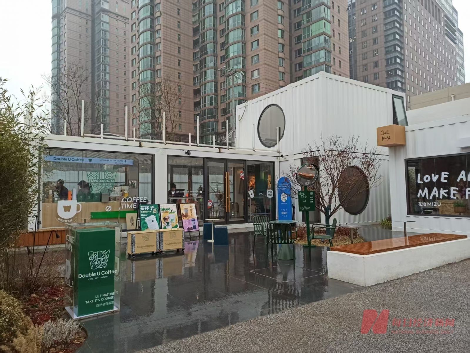 北京亮馬河等多地城市更新項目“出圈”