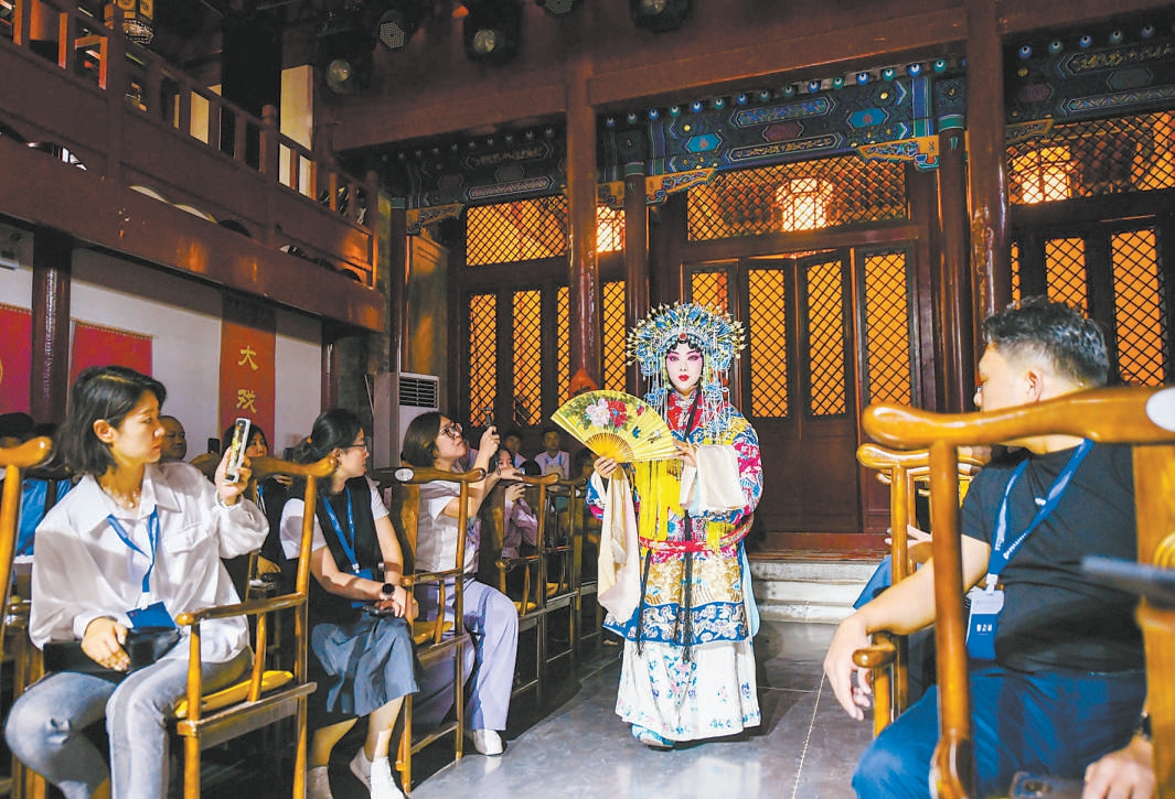 北京會館集中的前門東區，正在經歷怎樣的蛻變？