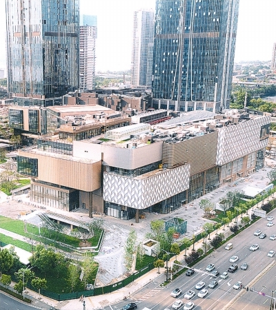 武漢首個自帶公園商業綜合體年內投用