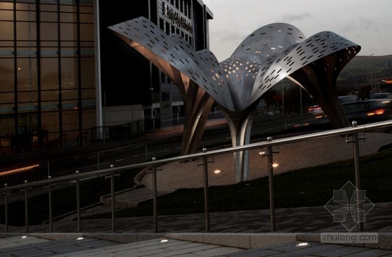 Tonkin Liu設計的英格蘭彩虹門