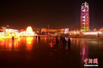 助力申奧 北京奧林匹克公園現(xiàn)巨型“清明上河圖”(圖)