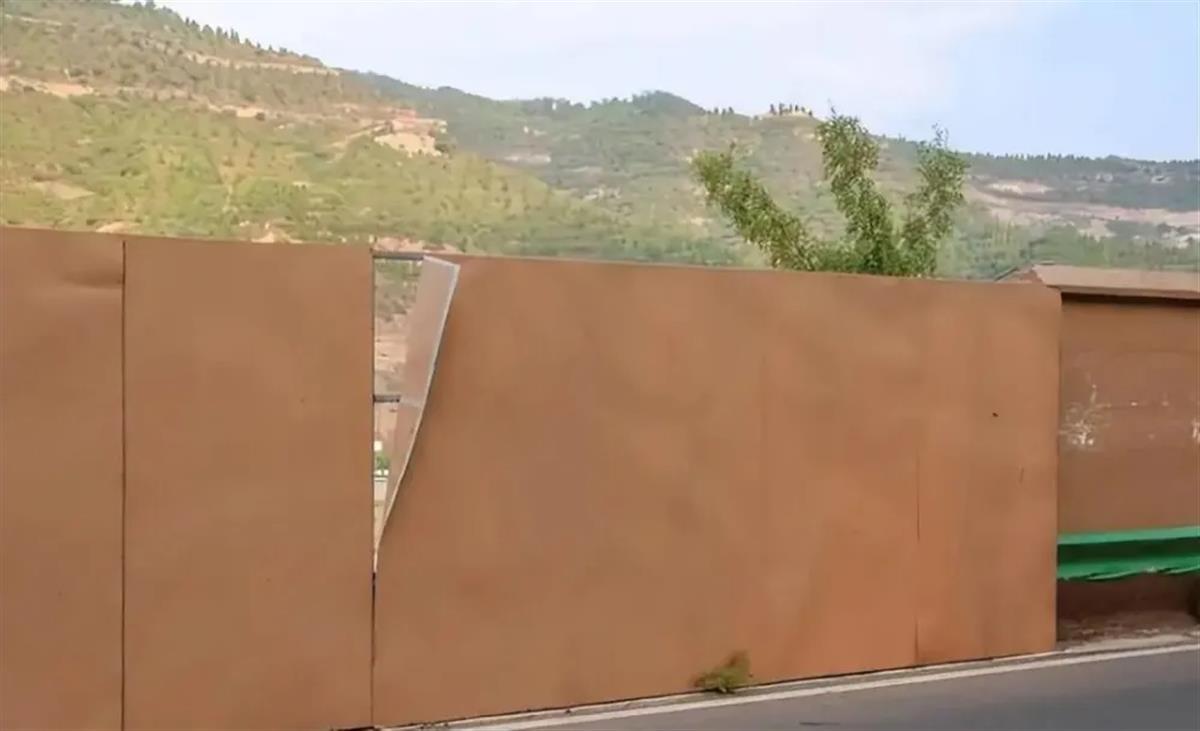 嚴禁偷窺大好河山？“圍欄擋景”到底在擋什么？