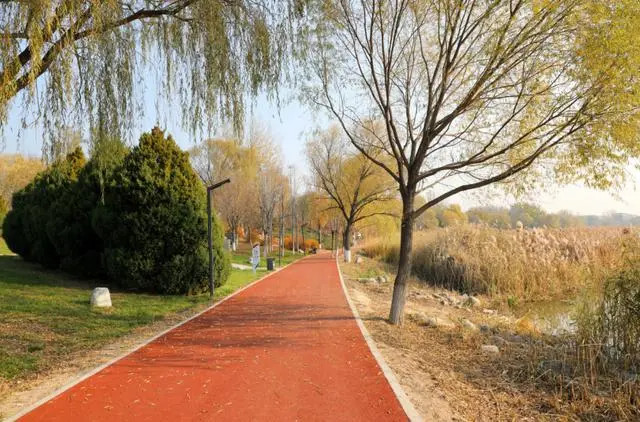 北京延慶建成全市最長濱水健身步道