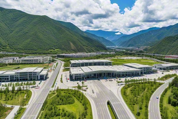 高速公路服務(wù)區(qū)的絕美規(guī)劃設(shè)計